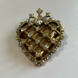 Betsy Johnson heart crown brooch rose gold